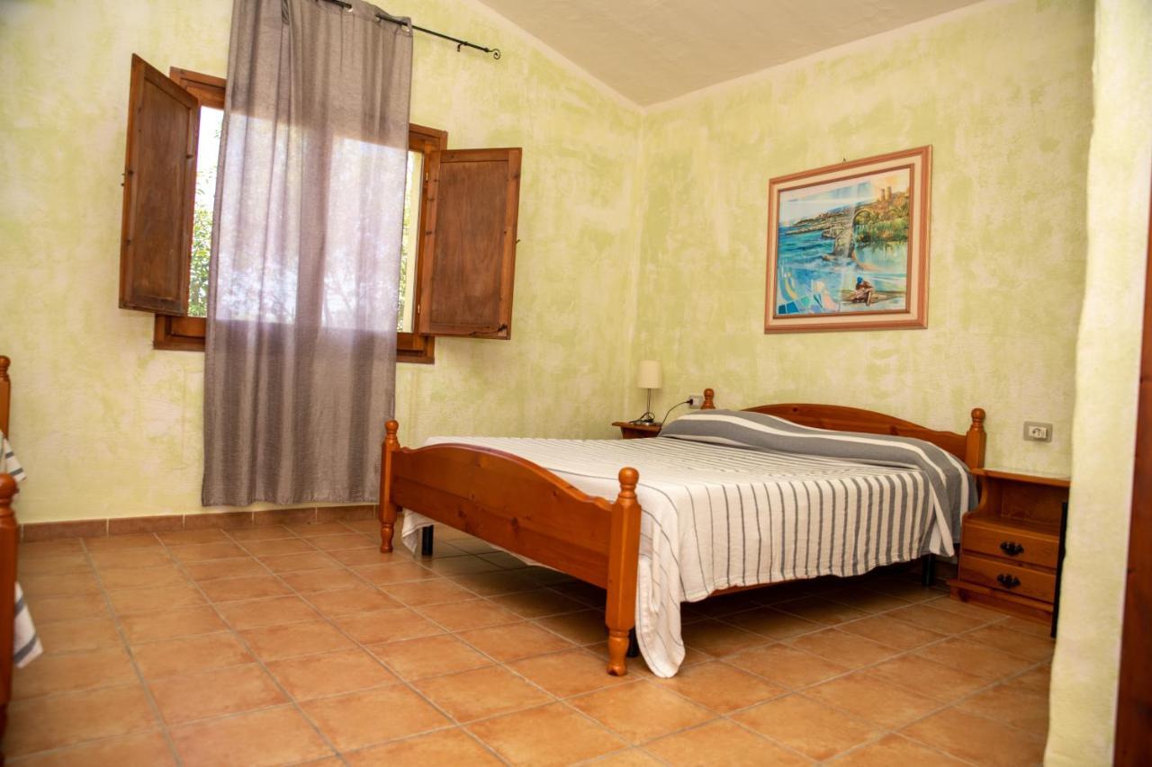 Agriturismo Santa Lucia Tratalias Ngoại thất bức ảnh